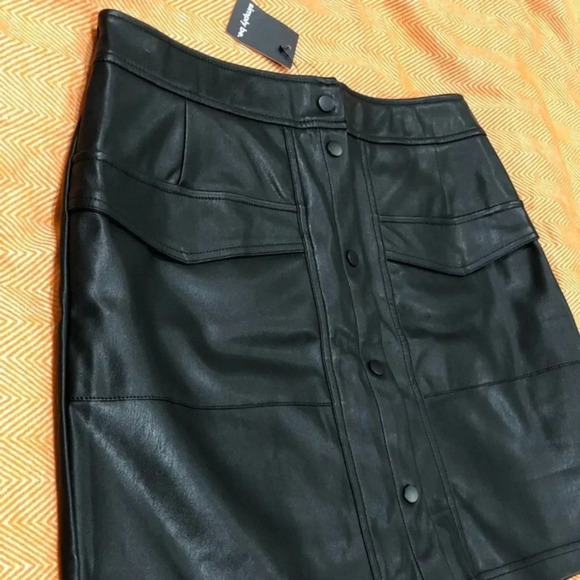 NWT Faux Leather Pocket Mini Skirt 🇬🇧🤟🏻 - Picture 6 of 15